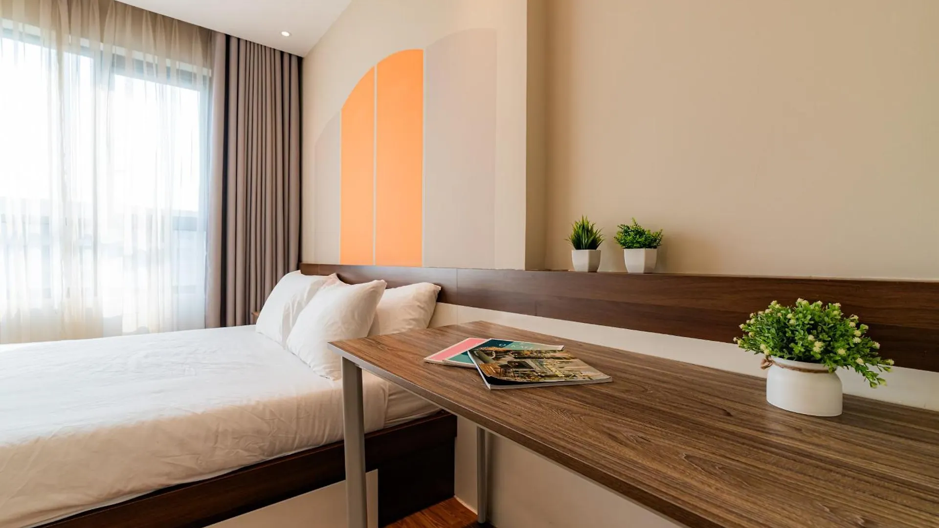 Clover Goldview Serviced Apartment Ho Chi Minh City 0*,