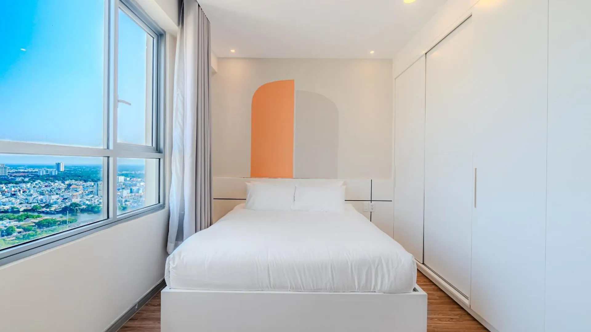 Clover Goldview Serviced Apartment Ho Chi Minh City