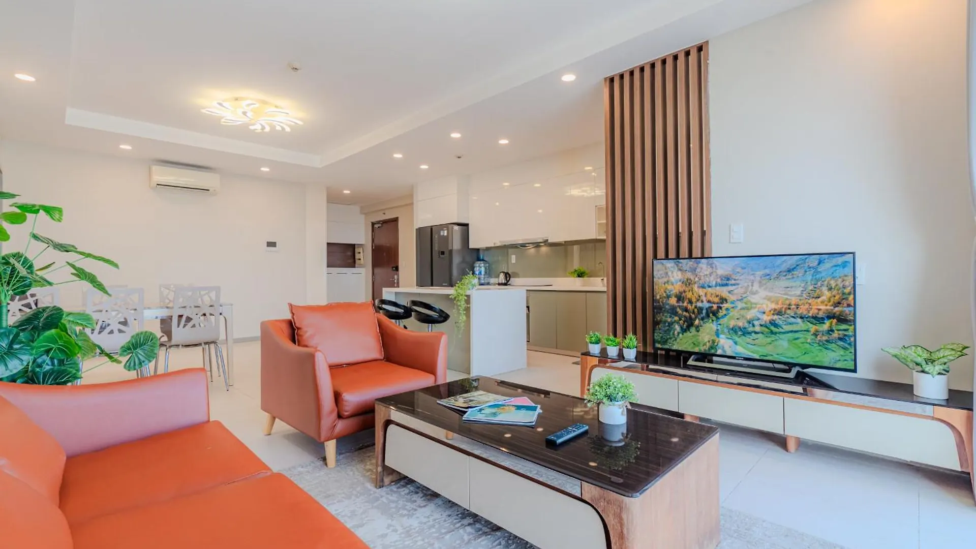 Clover Goldview Serviced Apartment Ho Chi Minh City Vietnam