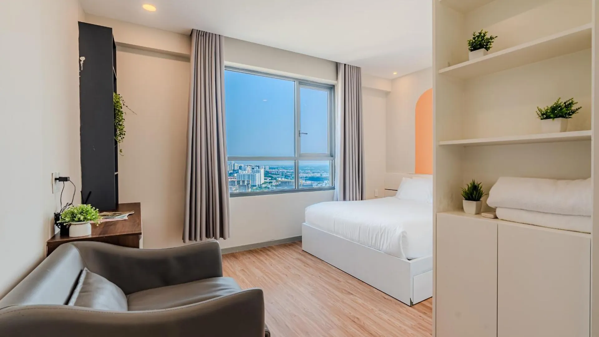 Clover Goldview Serviced Apartment Ho Chi Minh City