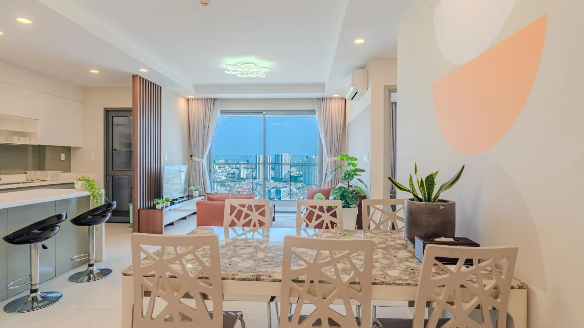 Clover Goldview Serviced Apartment Ho Chi Minh City 0*,  Vietnam
