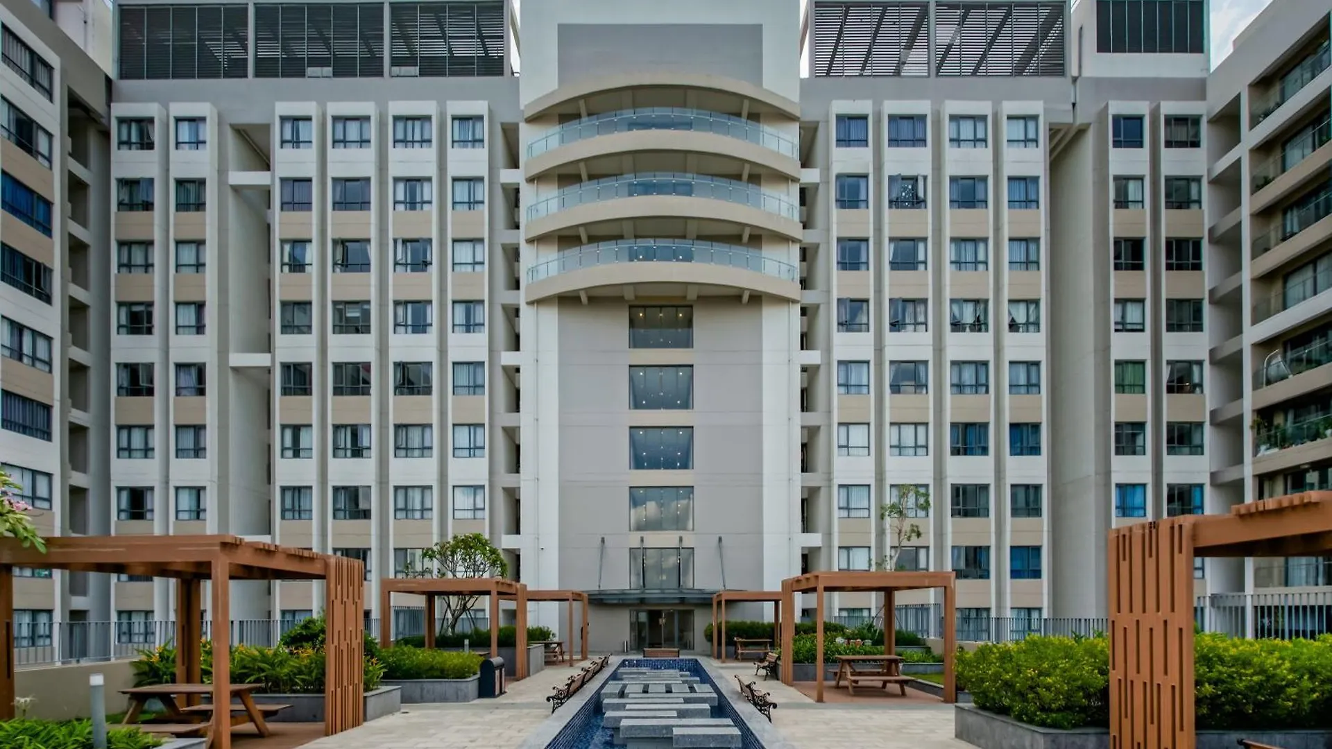 Clover Goldview Serviced Apartment Ho Chi Minh City