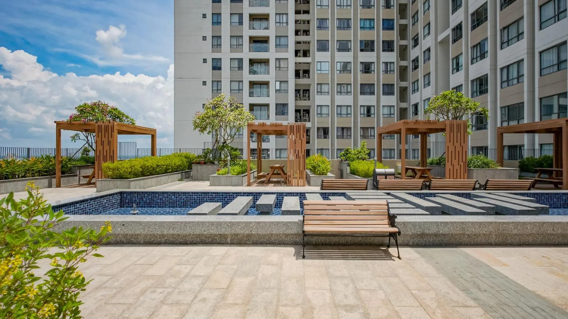Clover Goldview Serviced Apartment Thành Pho Ho Chí Minh